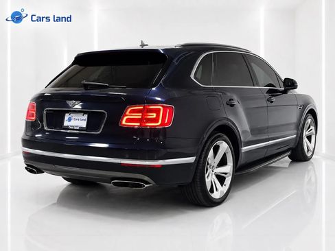Used 2017 Bentley Bentayga AWD/4WD image 3