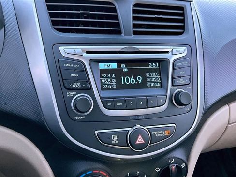 Used 2017 Hyundai Accent SE image 26