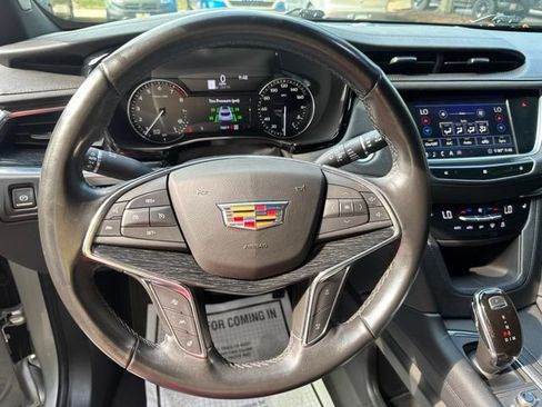 Used 2020 Cadillac XT5 Premium Luxury AWD/4WD image 11