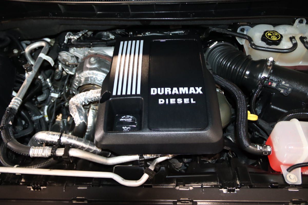 Used 2023 Chevrolet Tahoe Premier AWD/4WD image 23
