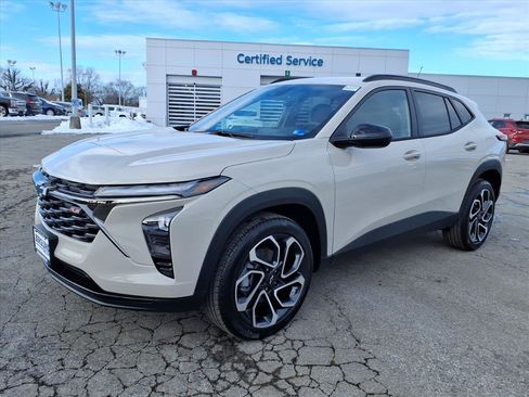 New 2026 Chevrolet Trax RS w/ Driver Confidence Package image 7