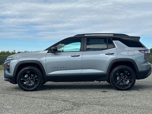 New 2026 Chevrolet Equinox LT FWD image 3