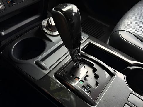 Used 2019 Toyota 4Runner Limited AWD/4WD image 19