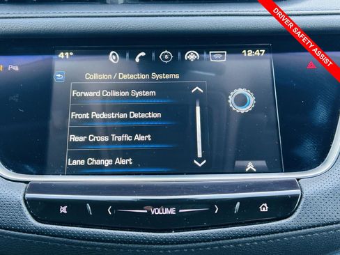 Used 2018 Cadillac XT5 Luxury w/ Driver Awareness Package image 10