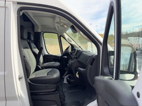 Used 2024 RAM ProMaster 3500 w/ Power Group image 27