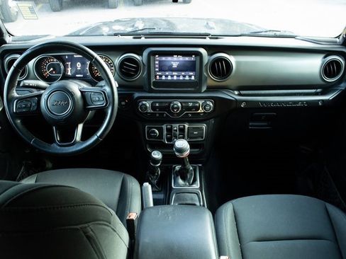 Used 2018 Jeep Wrangler Unlimited Sport S image 19