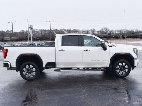 Used 2025 GMC Sierra 2500 Denali w/ Max Trailering Package image 16