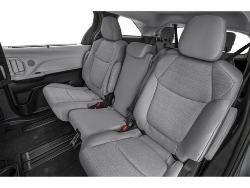 Used 2025 Toyota Sienna LE FWD image 11