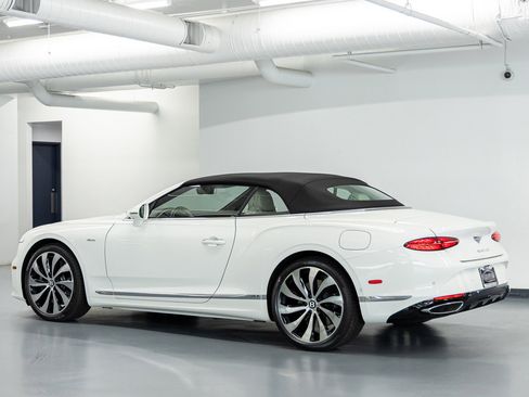New 2026 Bentley Continental GTC AWD/4WD image 8