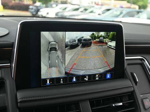 Used 2022 Chevrolet Tahoe High Country AWD/4WD image 24