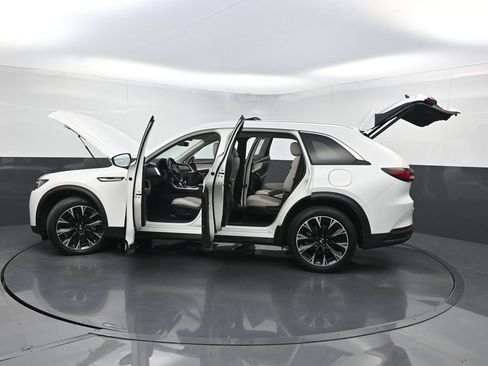 Used 2024 MAZDA CX-90 Plug-In Hybrid w/ Premium Pkg AWD/4WD image 40