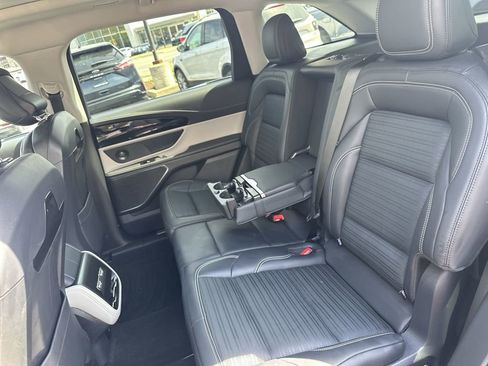 Used 2024 Lincoln Nautilus Reserve w/ Equipment Group 202A AWD/4WD image 27