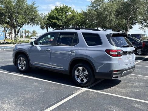 Certified 2026 Honda Pilot EX-L image 6