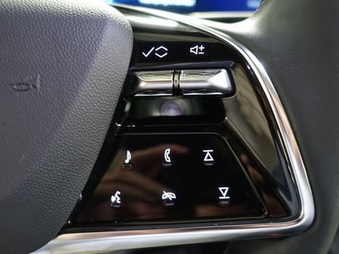 Used 2024 Cadillac Lyriq Tech AWD/4WD image 14