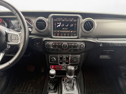 Used 2023 Jeep Wrangler Unlimited Rubicon 4xe w/ Cold Weather Group AWD/4WD image 10
