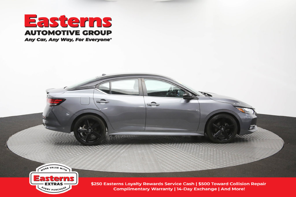 Used 2023 Nissan Sentra SR w/ Midnight Edition Package FWD image 46
