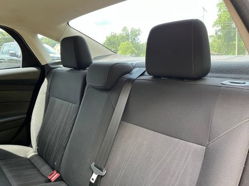 Used 2017 Ford Focus SEL FWD image 21