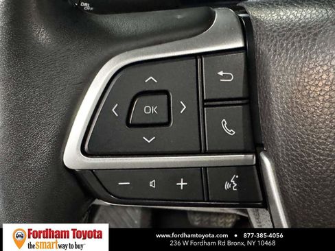 Used 2025 Toyota Grand Highlander AWD image 20