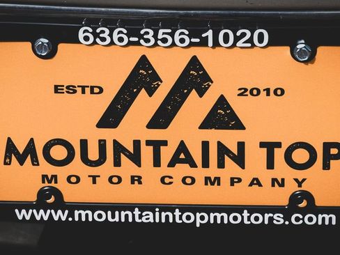 Used 2004 GMC Yukon SLT w/ 1SD Preferred Equipment Group image 3