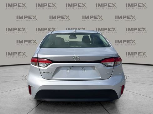 Used 2024 Toyota Corolla LE FWD image 4