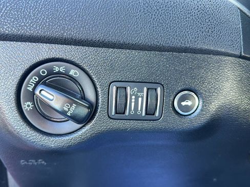 Used 2018 Dodge Charger GT AWD/4WD image 24