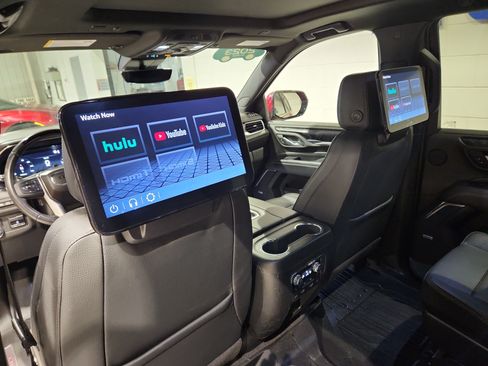 Certified 2023 GMC Yukon Denali w/ Denali Reserve Package AWD/4WD image 21