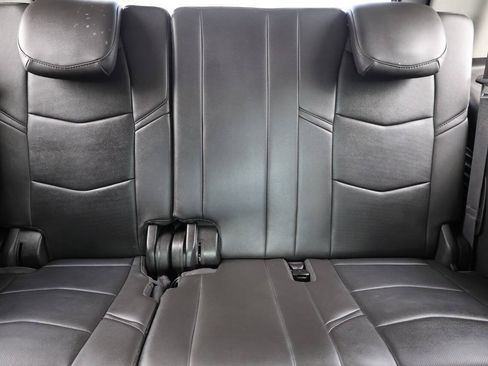 Used 2016 Cadillac Escalade Premium AWD/4WD image 17
