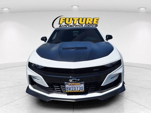 Used 2019 Chevrolet Camaro SS RWD image 2
