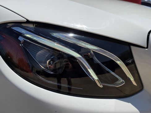 Used 2017 Mercedes-Benz E 300 image 12