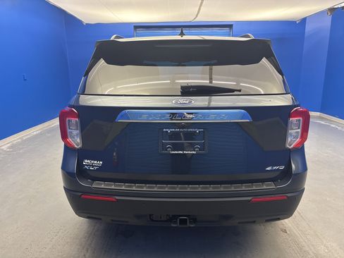 Used 2022 Ford Explorer XLT w/ Class IV Trailer Tow Package image 6