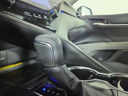 Used 2019 Toyota Camry XLE w/ Driver Assist Package FWD image 23