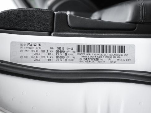 Used 2017 Jeep Grand Cherokee Summit w/ Platinum Series Group image 37