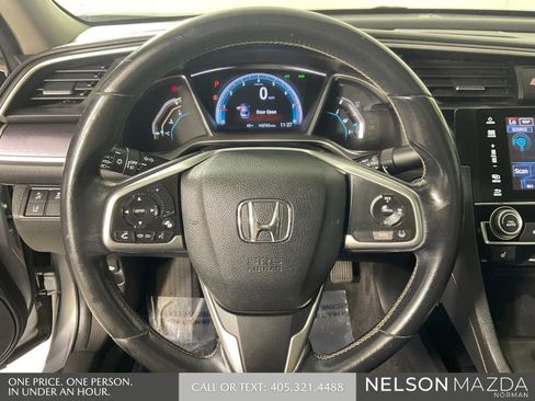 Used 2016 Honda Civic Touring image 41
