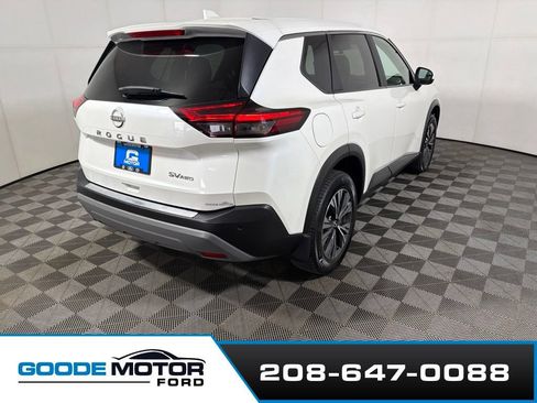 Used 2023 Nissan Rogue SV AWD/4WD image 7