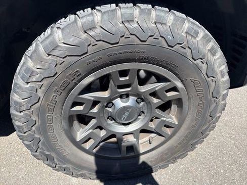 Used 2024 Toyota 4Runner TRD Off-Road Premium w/ Off Road Premium Plus Package AWD/4WD image 11