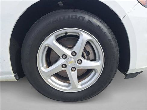 Used 2018 Chevrolet Malibu LS image 13