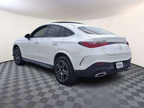 Used 2024 Mercedes-Benz GLC 300 4MATIC image 4