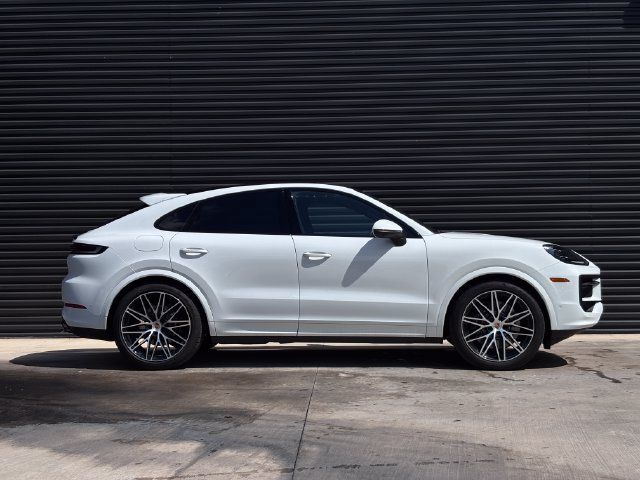 Certified 2026 Porsche Cayenne S AWD/4WD image 8