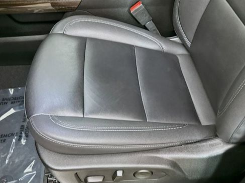 Used 2024 Chevrolet Silverado 1500 LT AWD/4WD image 21