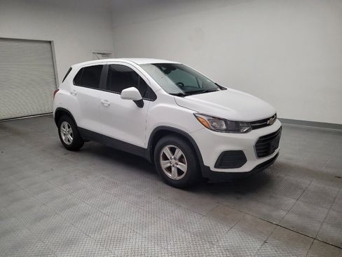 Used 2021 Chevrolet Trax LS w/ Tint and Cruise Package FWD image 11