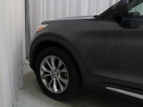 Used 2020 Ford Explorer XLT w/ Equipment Group 202A AWD/4WD image 29