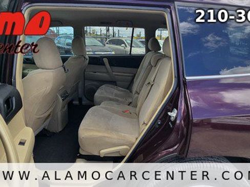 Used 2013 Toyota Highlander FWD image 24