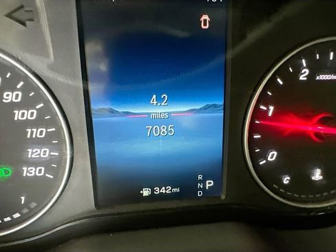 Used 2025 Mercedes-Benz Sprinter 2500 image 15