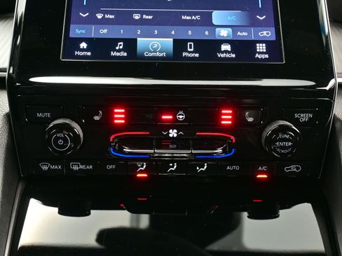 Used 2023 Jeep Grand Cherokee Altitude image 22