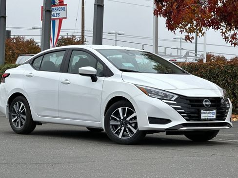 New 2025 Nissan Versa SV w/ Trunk Package image 2