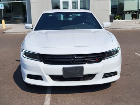 Used 2022 Dodge Charger SXT RWD image 2