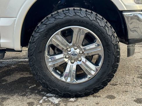 Used 2019 Ford F150 Lariat w/ Equipment Group 502A Luxury image 9