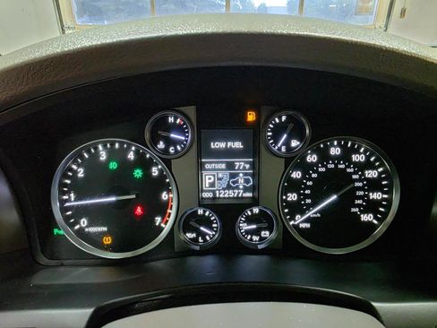 Used 2013 Lexus LX 570 4WD w/ Luxury Pkg w/Pre-crash image 54