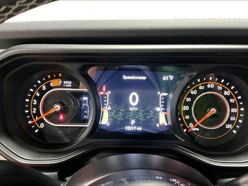 Used 2025 Jeep Wrangler Unlimited Sahara AWD/4WD image 26