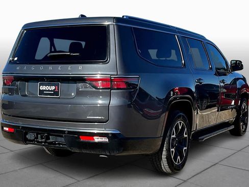 Used 2023 Jeep Wagoneer L Series III image 11